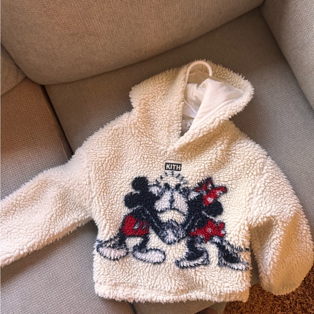 Kith x Disney Sherpa Kids 
Rare Limited Edition Fleece Mickey/Minnie